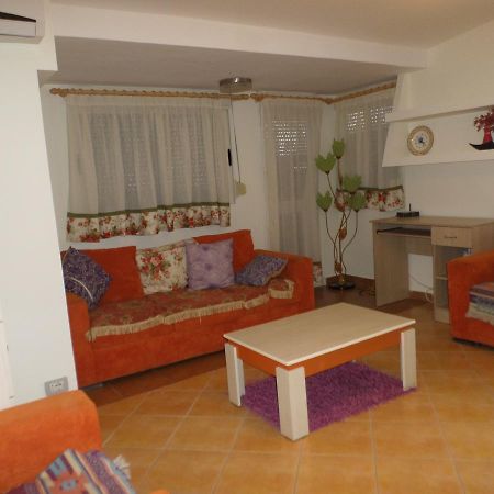 Aldom Apartments Durres Luaran gambar