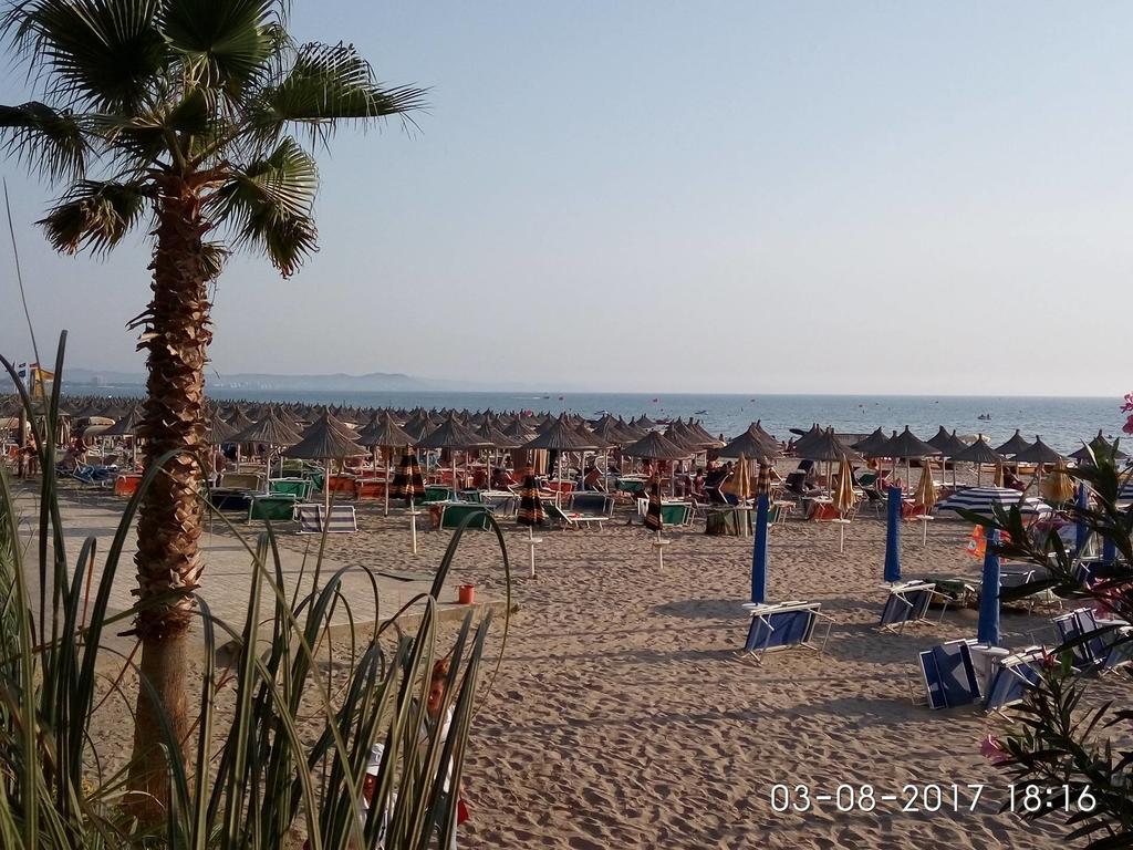 Aldom Apartments Durres Luaran gambar